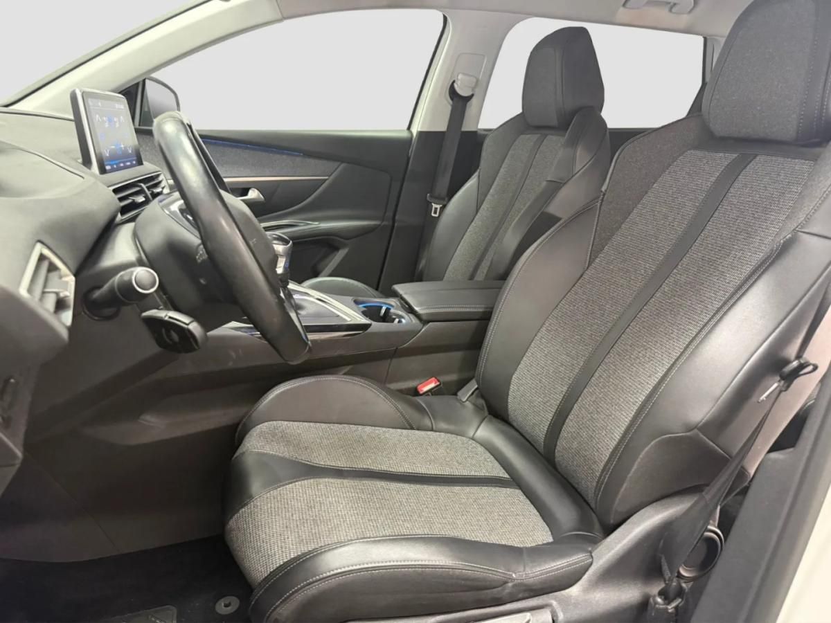 peugeot-5008-2019-gasolina-1199cc