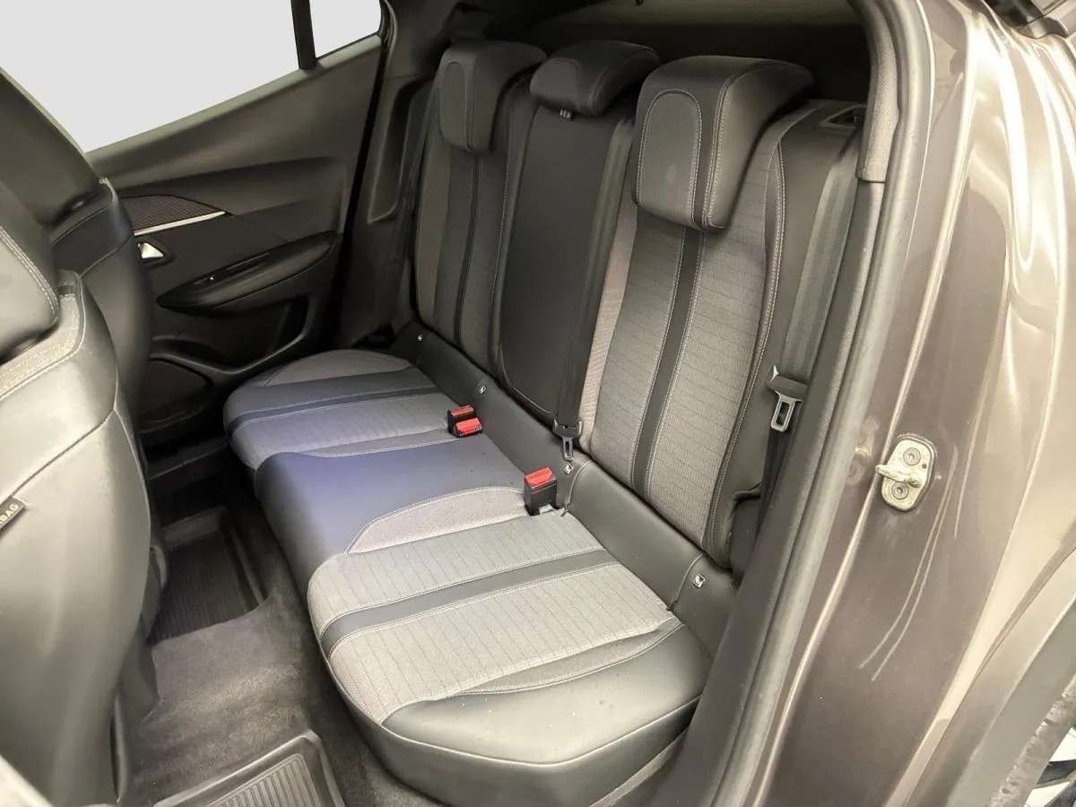 peugeot-2008-2021-gasolina-1199cc