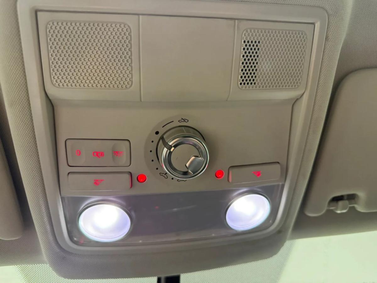 seat-leon-2019-gasolina-999cc