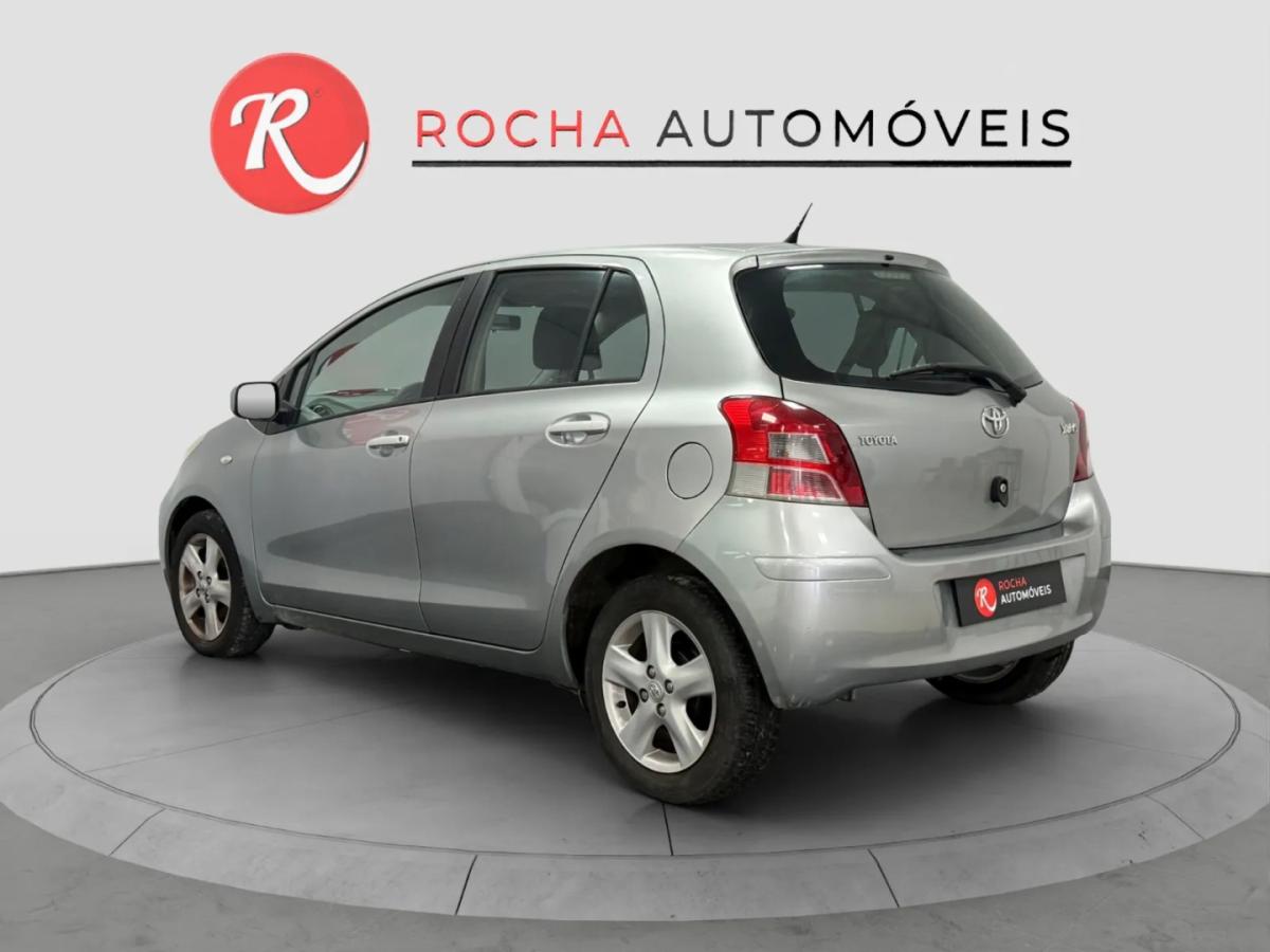 toyota-yaris-2011-diesel-1364cc