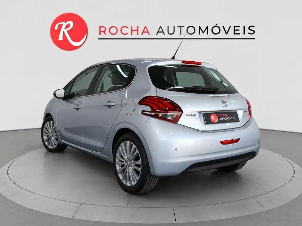 peugeot-208-2017-gasolina-1199cc