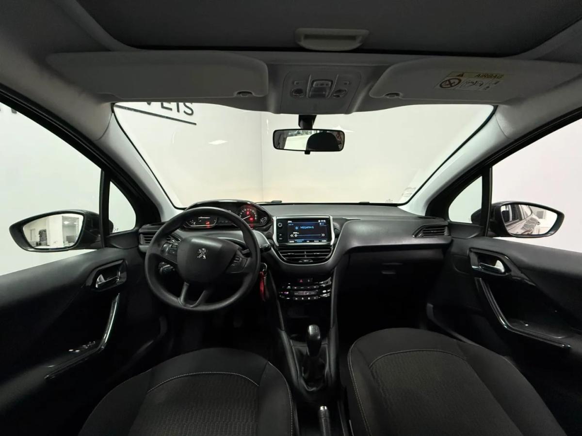 peugeot-208-2017-gasolina-1199cc