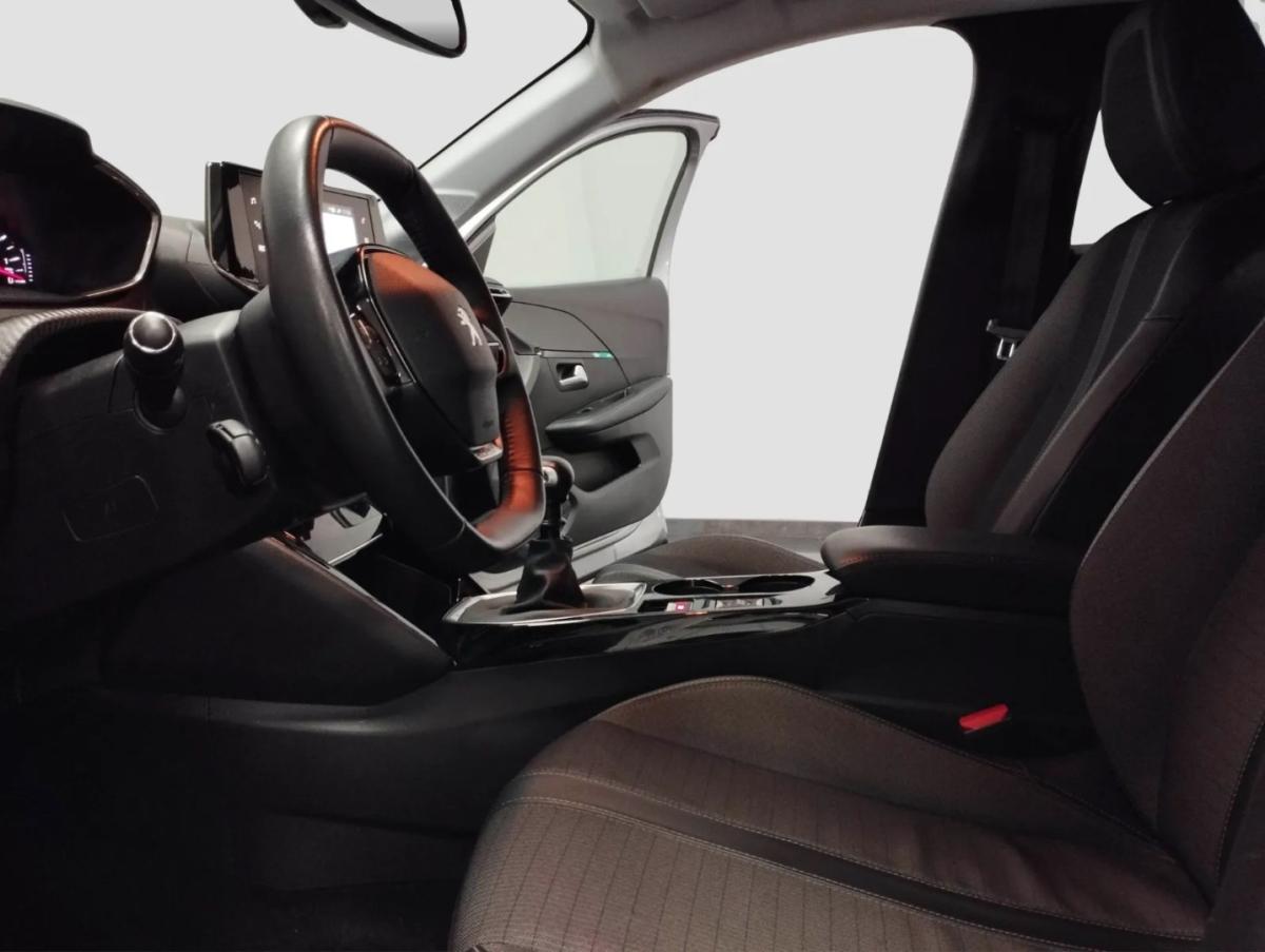 peugeot-208-2021-gasolina-1199cc