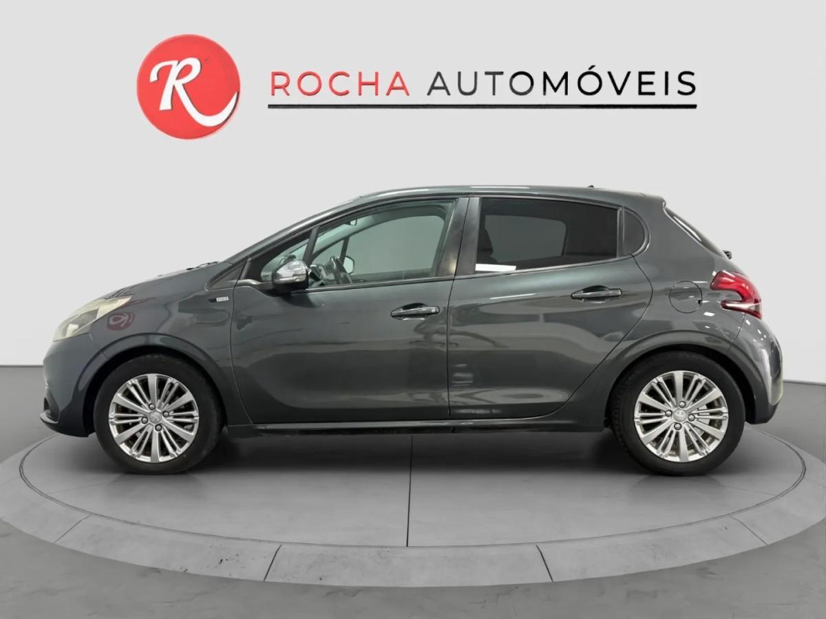peugeot-208-2017-gasolina-1199cc