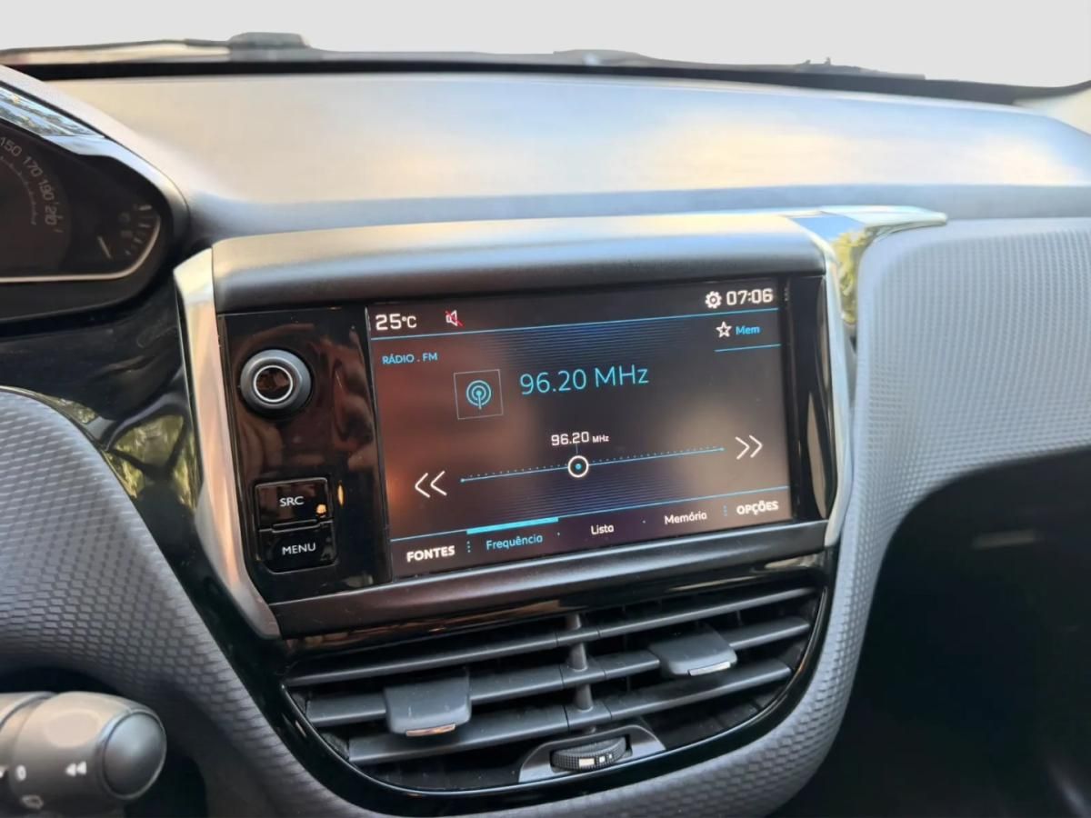 peugeot-2008-2016-gasolina-1199cc