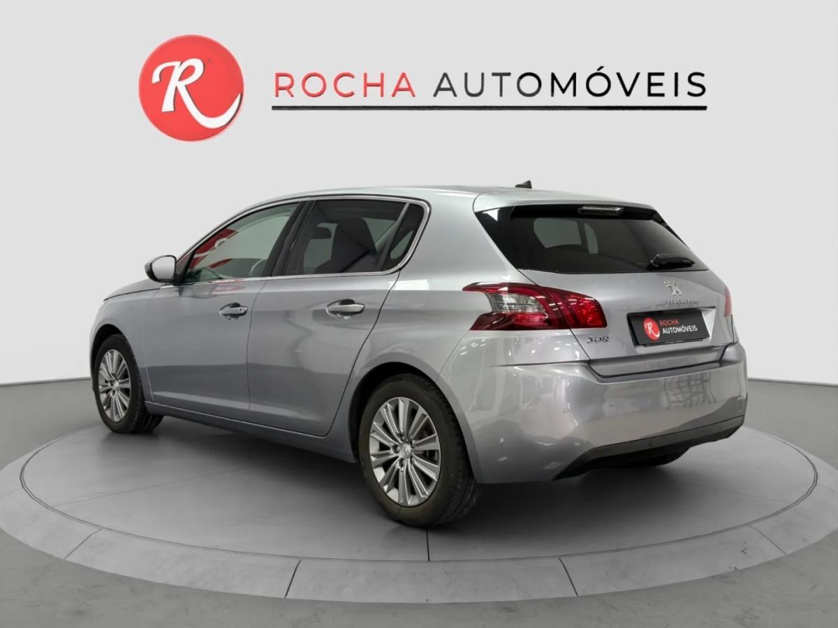 peugeot-308-2017-gasolina-1199cc