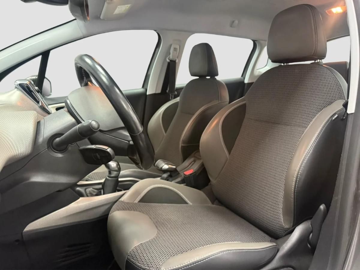 peugeot-2008-2017-gasolina-1199cc
