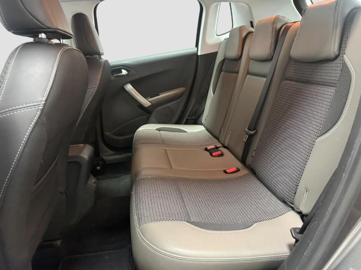 peugeot-2008-2017-gasolina-1199cc