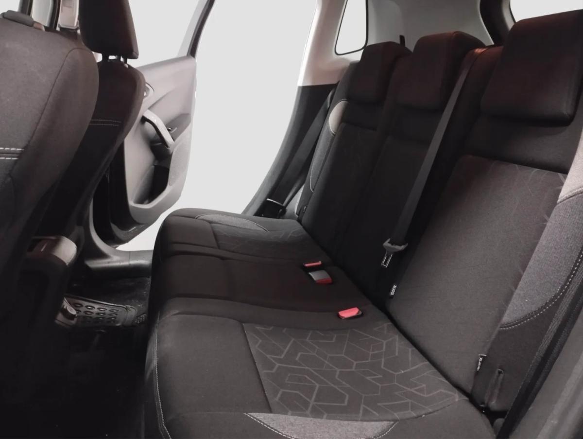 peugeot-2008-2017-gasolina-1199cc