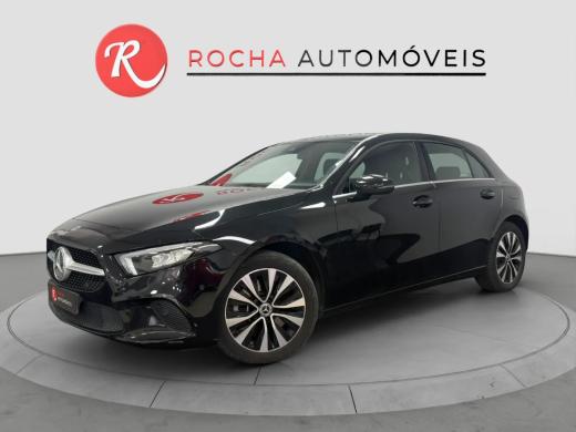mercedes-benz-classe-a-2023-hibrido-1332cc