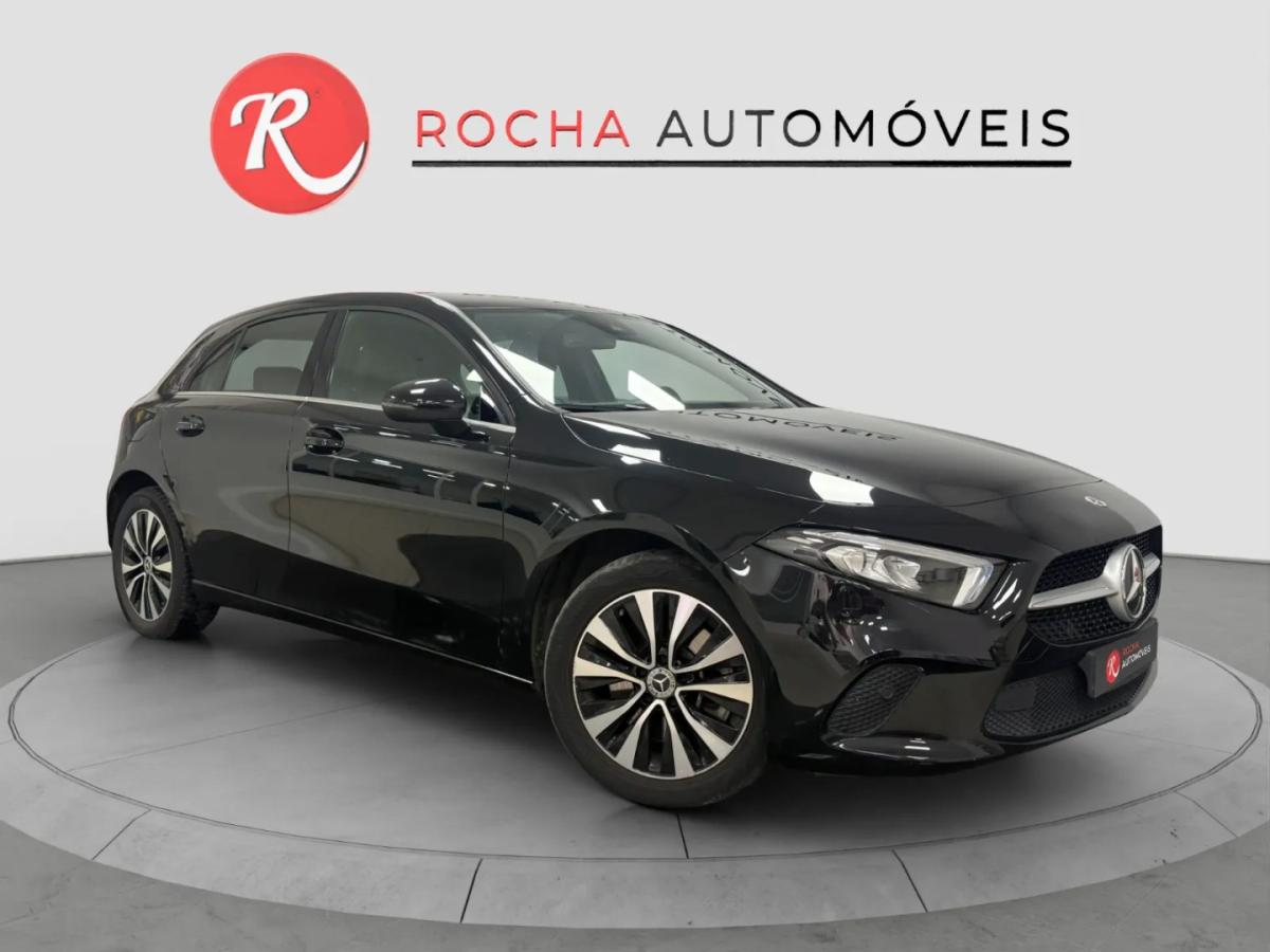 mercedes-benz-classe-a-2023-hibrido-1332cc