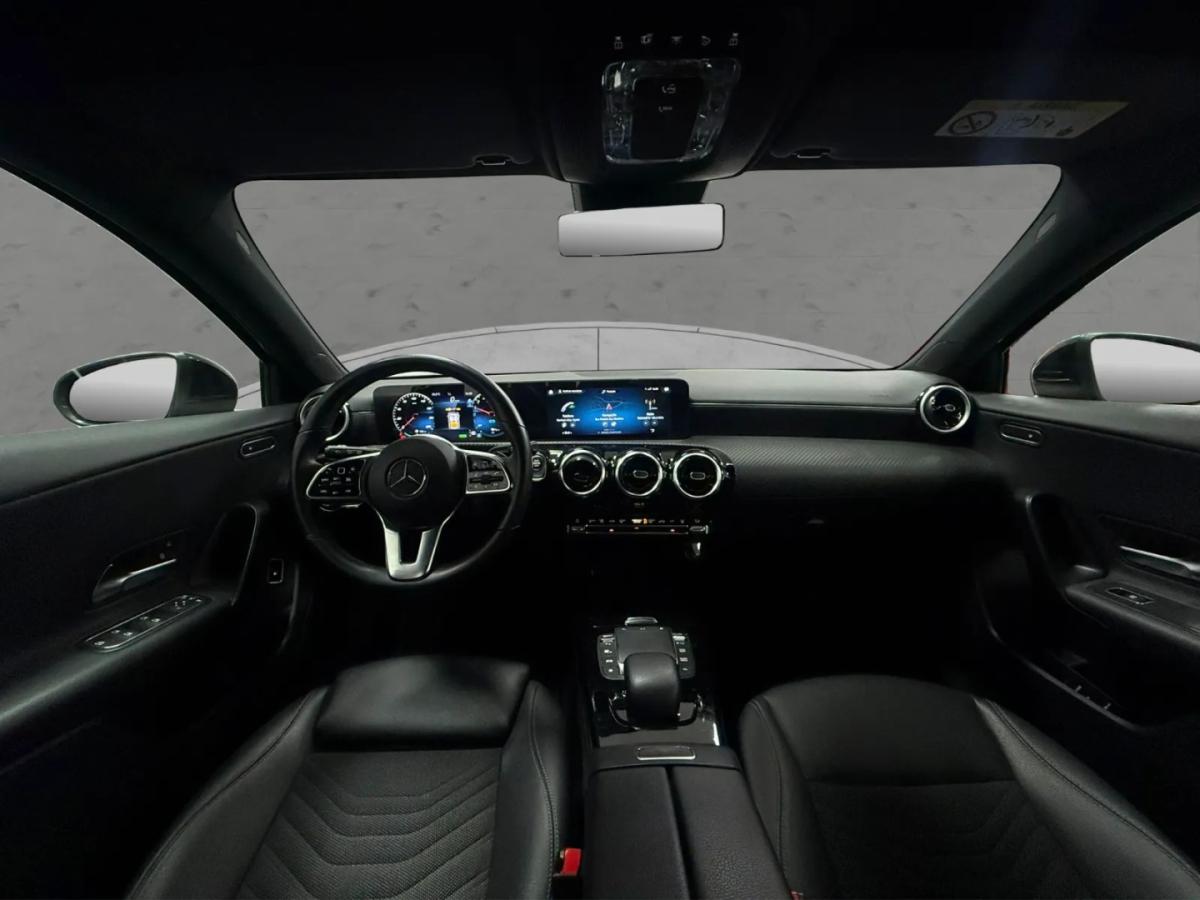 mercedes-benz-classe-a-2023-hibrido-1332cc