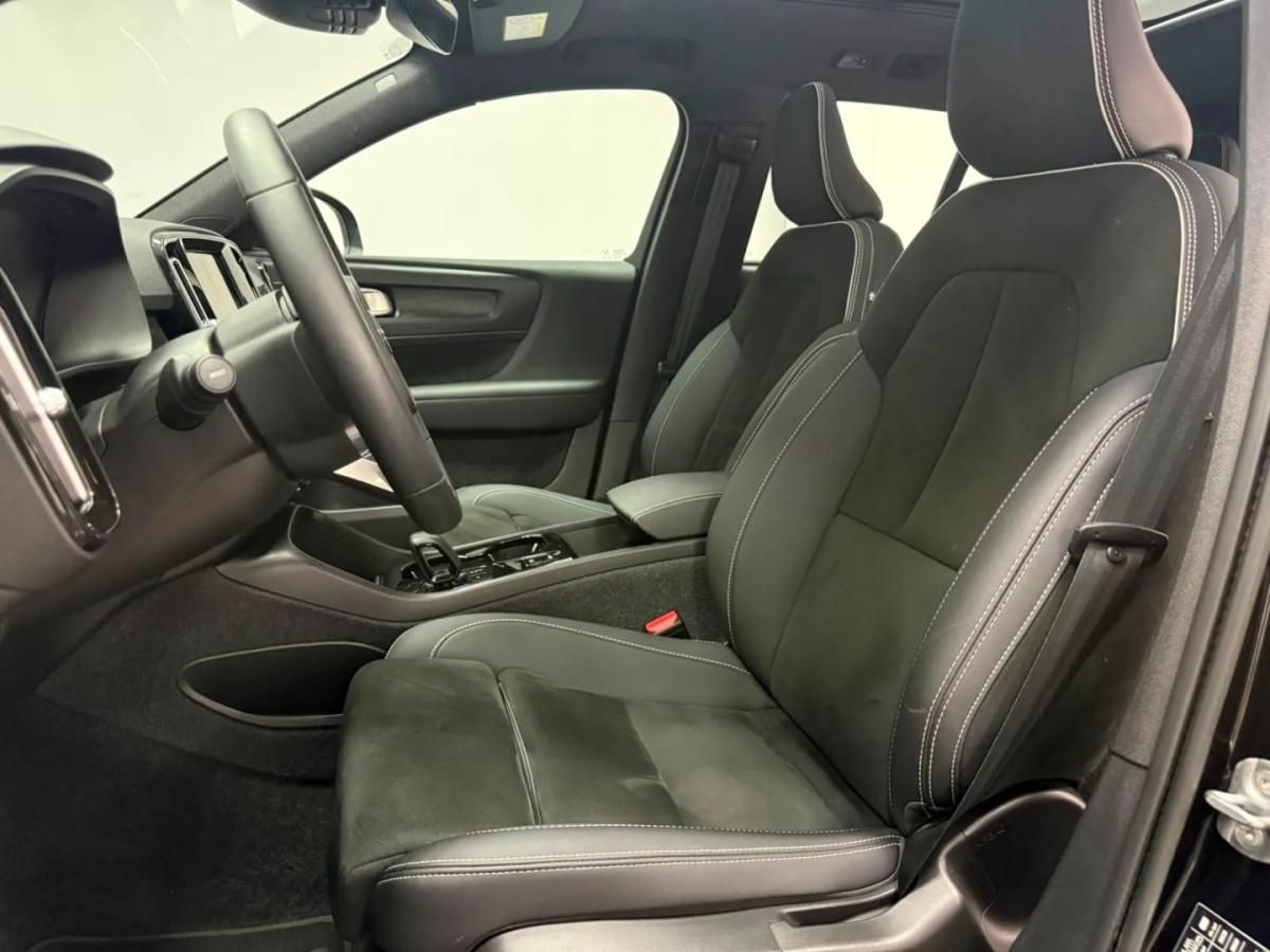 volvo-xc40-2022-hibrido-1477cc