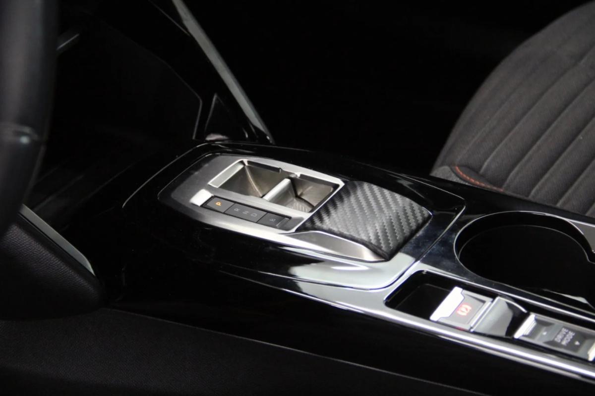 peugeot-e-2008-2023-eletrico-0cc