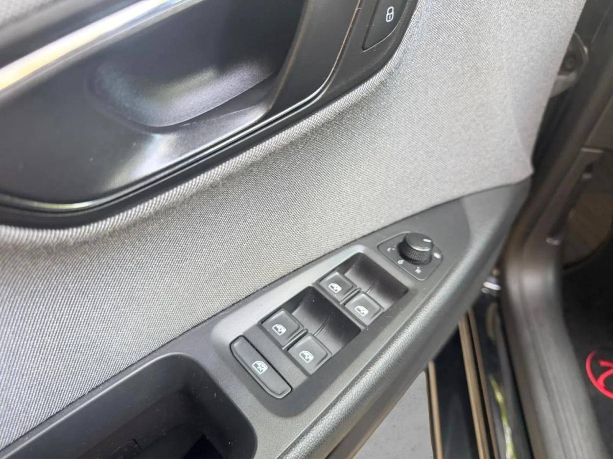 seat-leon-st-2019-gasolina-999cc