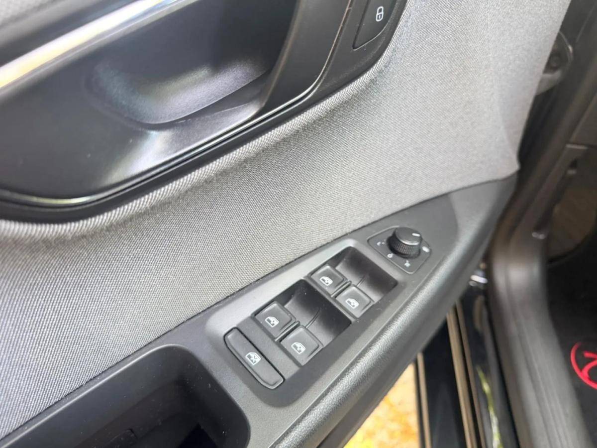 seat-leon-st-2019-gasolina-999cc