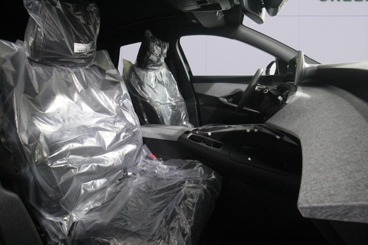 peugeot-e-3008-2025-eletrico-0cc