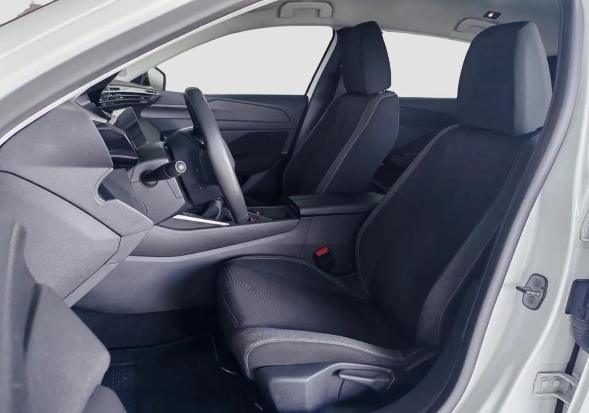 peugeot-308-sw-2022-gasolina-1199cc