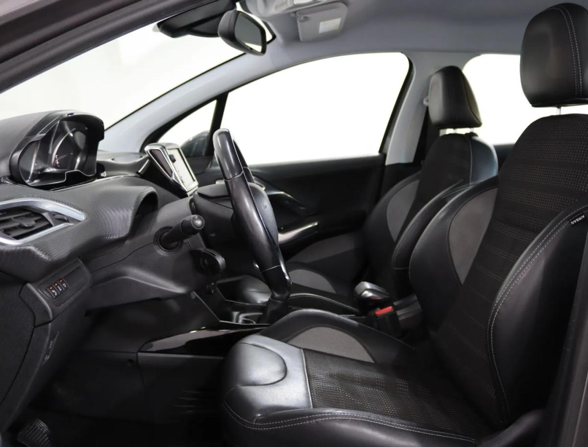 peugeot-2008-2018-gasolina-1199cc