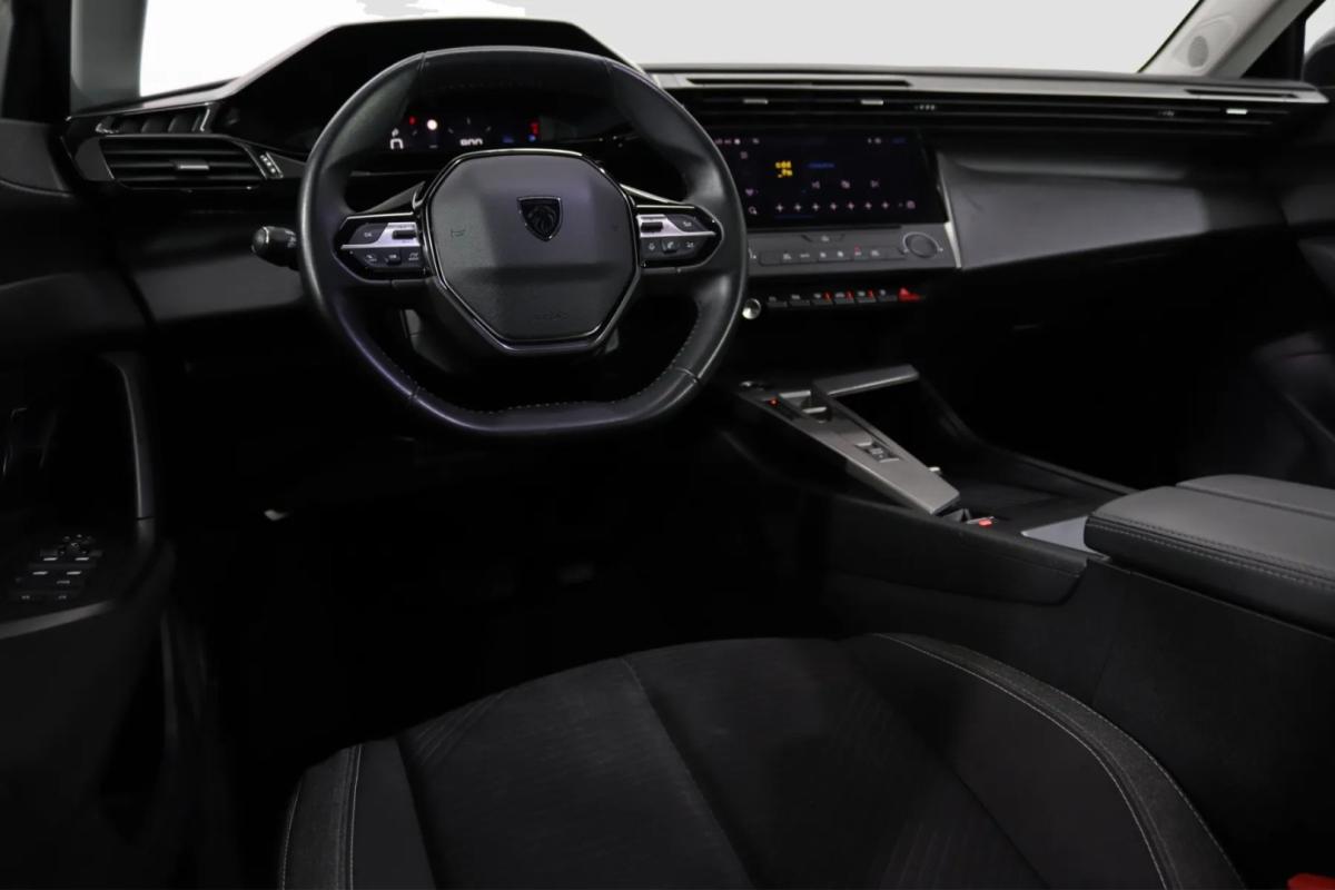 peugeot-308-sw-2023-gasolina-1199cc