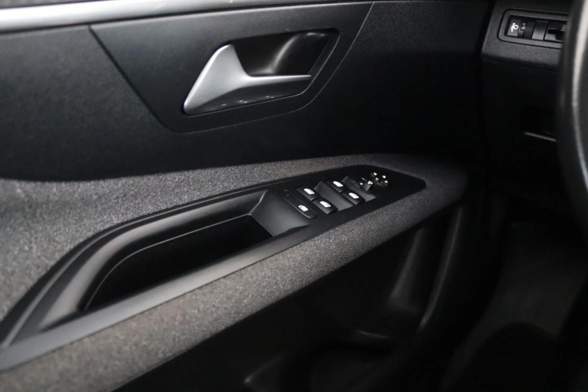 peugeot-3008-2020-gasolina-1199cc