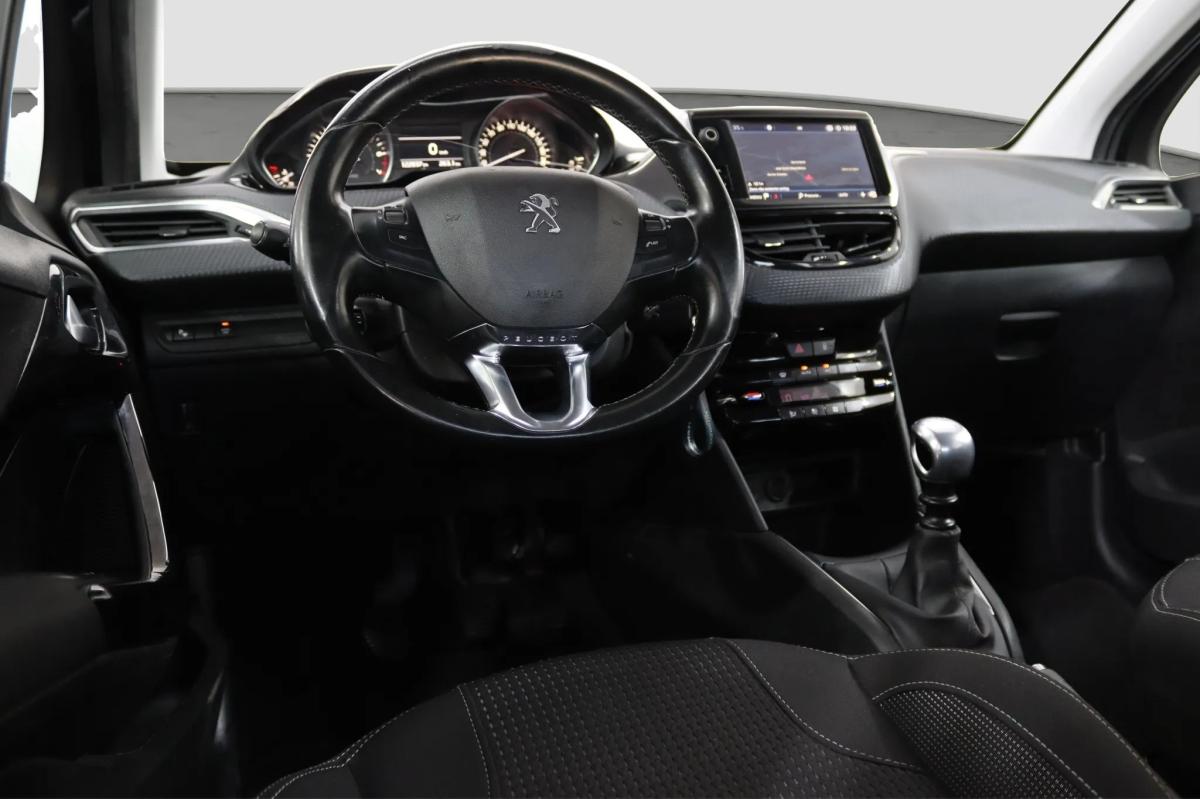 peugeot-208-2018-gasolina-1199cc