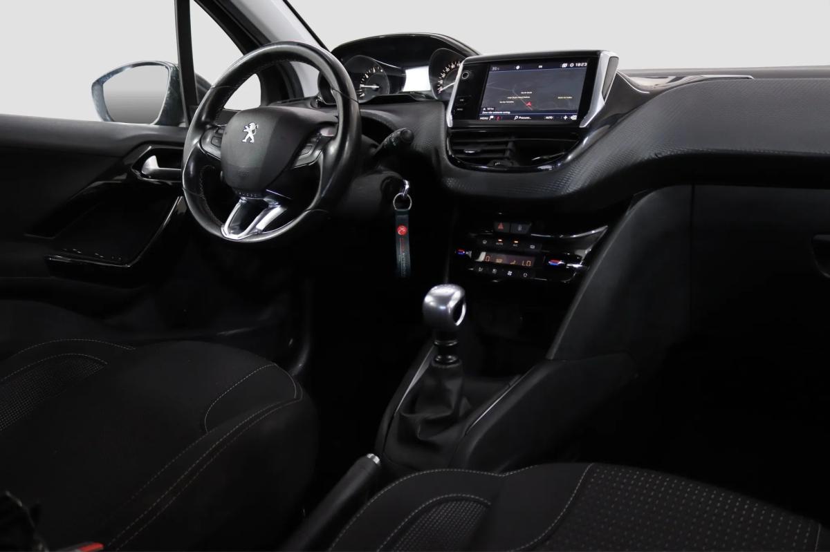 peugeot-208-2018-gasolina-1199cc