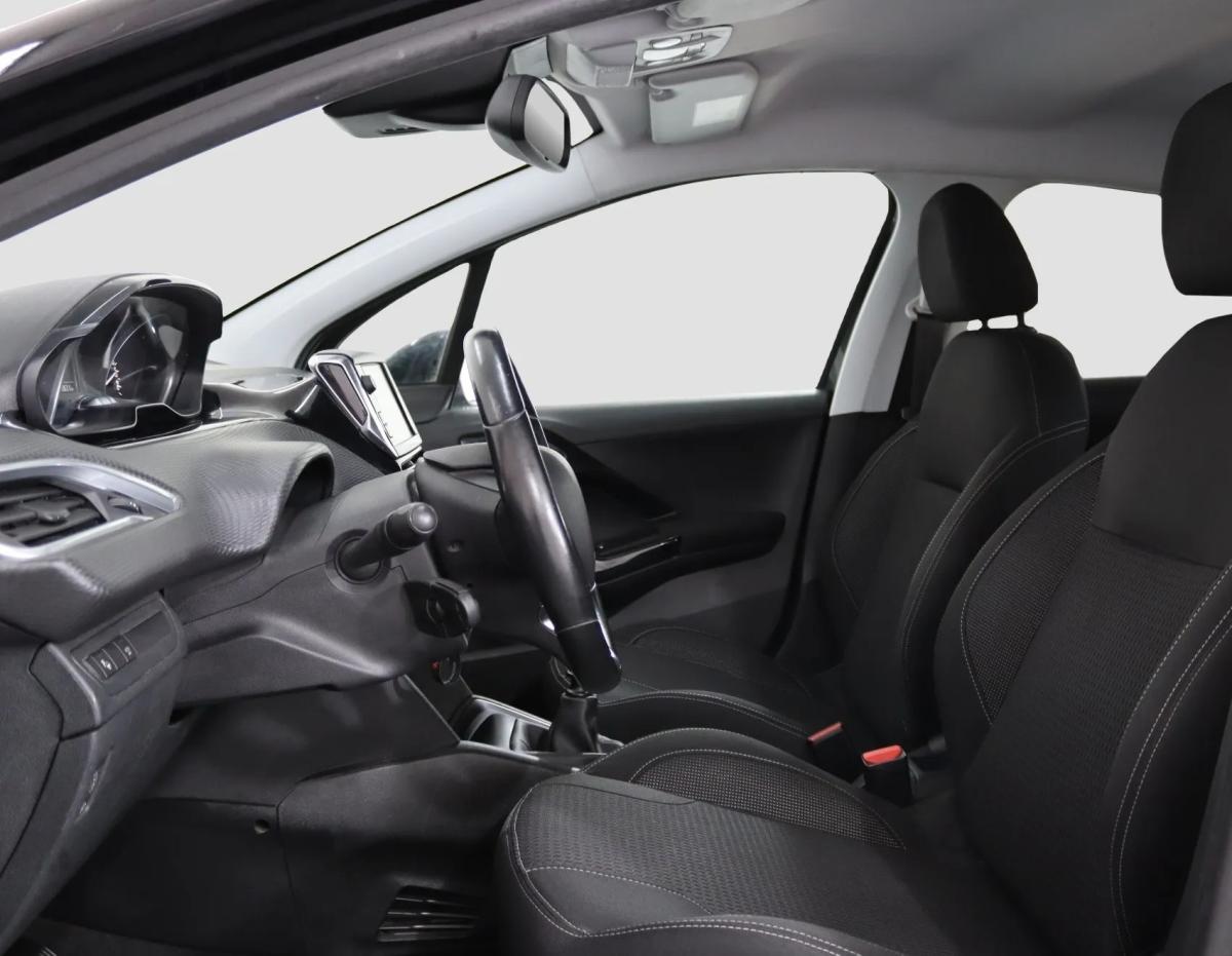 peugeot-208-2018-gasolina-1199cc