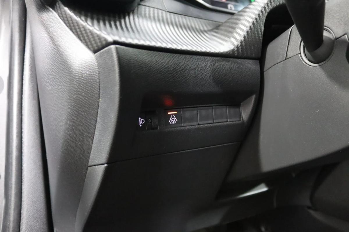 peugeot-2008-2021-gasolina-1199cc