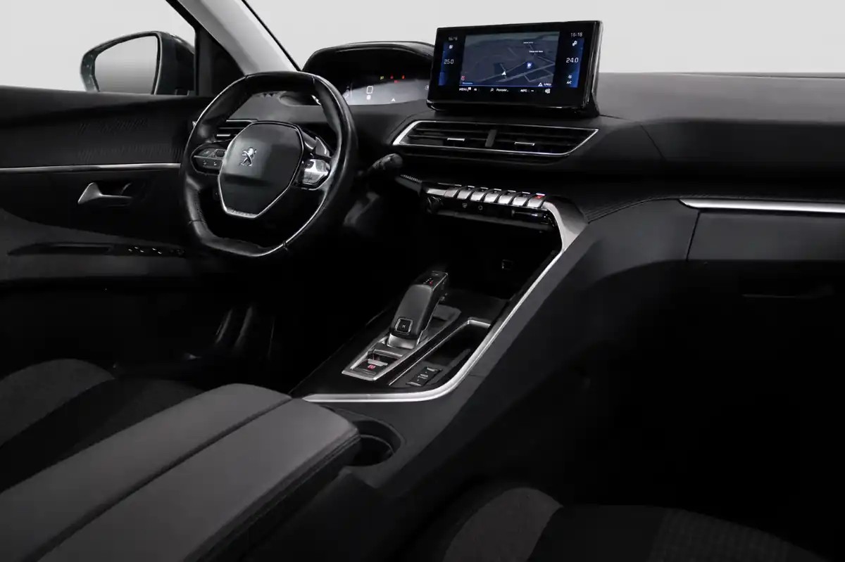 peugeot-5008-2021-gasolina-1199cc
