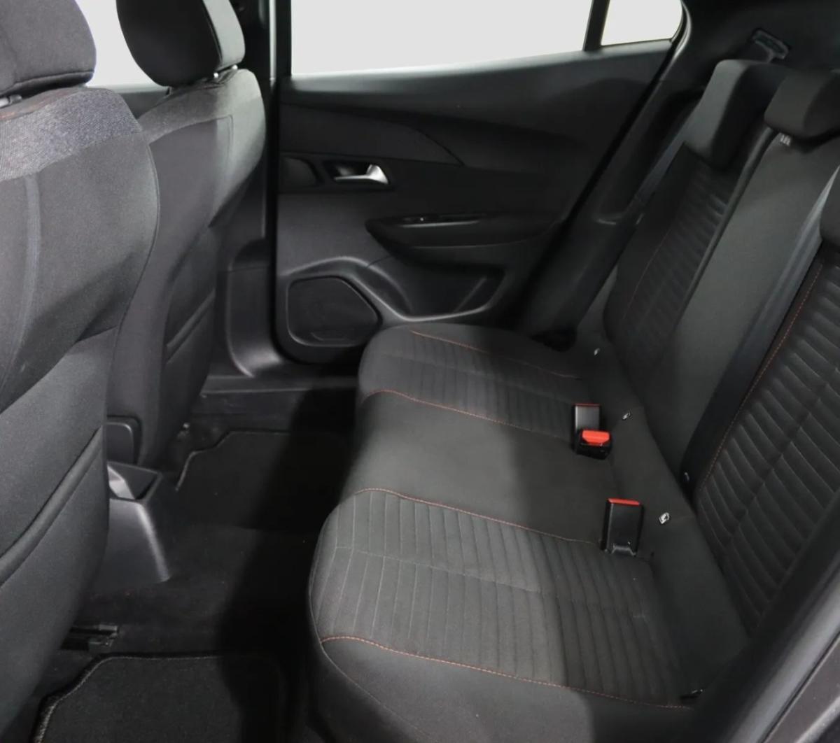 peugeot-2008-2021-gasolina-1199cc