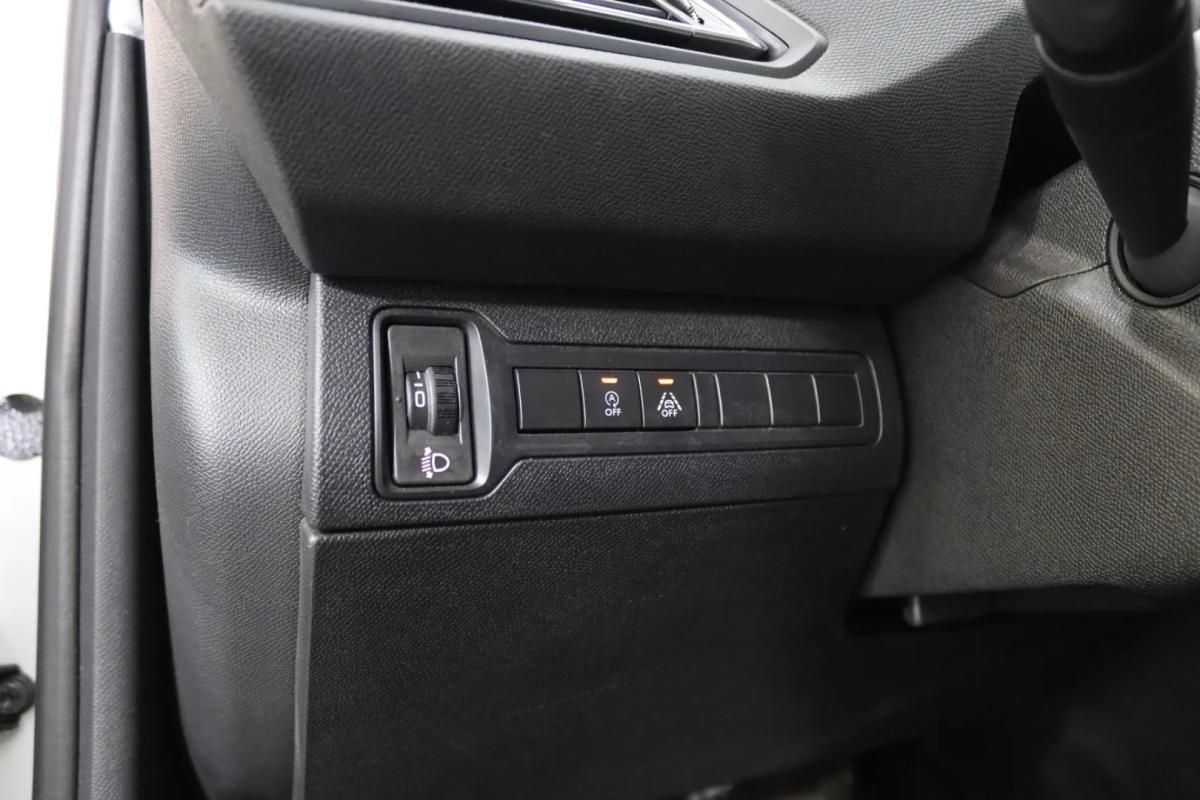 peugeot-308-sw-2018-gasolina-1199cc