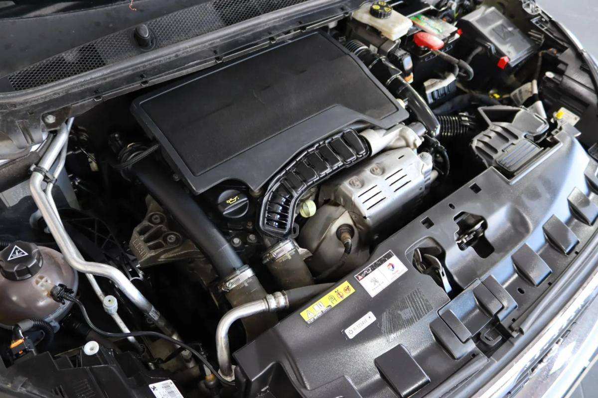 peugeot-308-2018-gasolina-1199cc