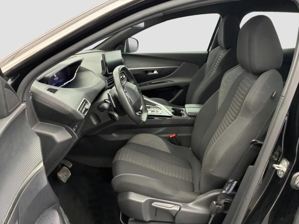 peugeot-5008-2023-gasolina-1199cc