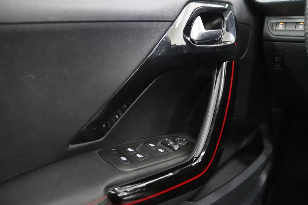 peugeot-2008-2017-gasolina-1199cc