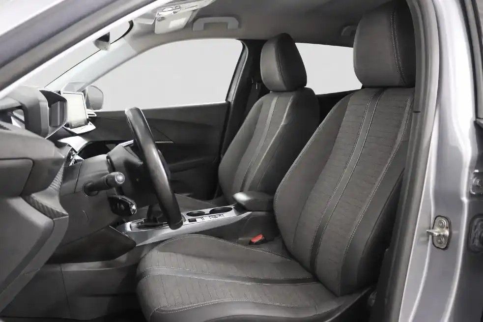peugeot-2008-2021-gasolina-1199cc