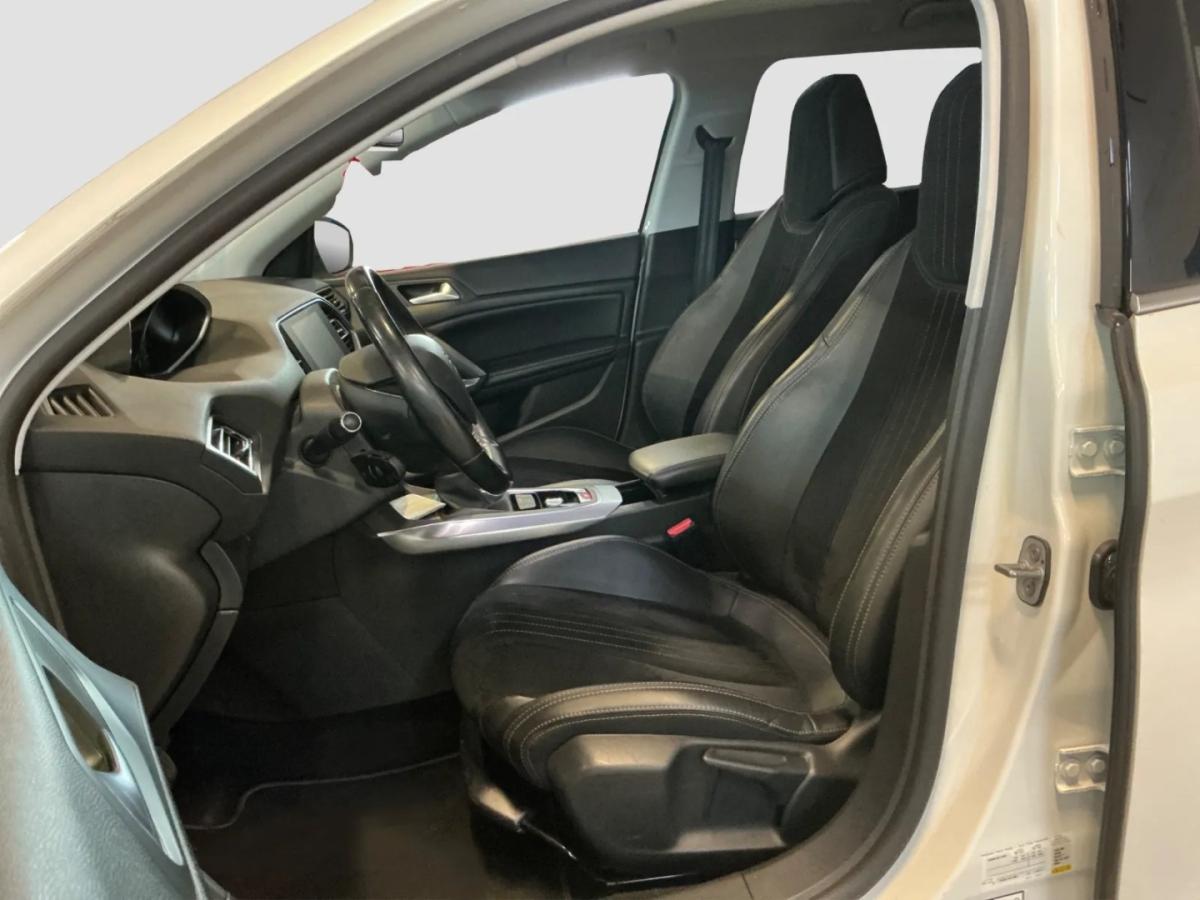 peugeot-308-sw-2016-gasolina-1199cc