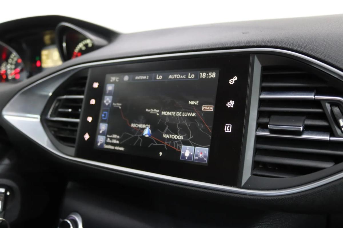 peugeot-308-sw-2016-gasolina-1199cc