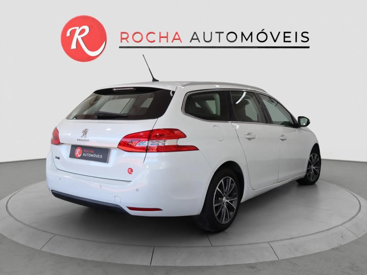 peugeot-308-sw-2016-gasolina-1199cc