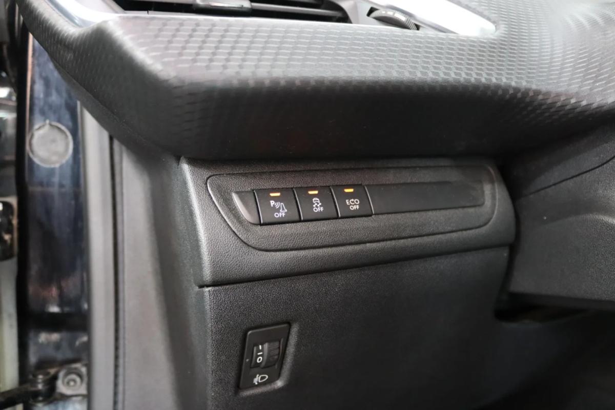 peugeot-2008-2017-gasolina-1199cc