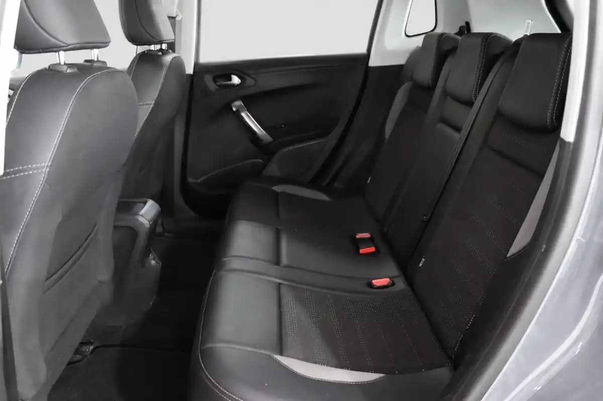 peugeot-2008-2017-gasolina-1199cc