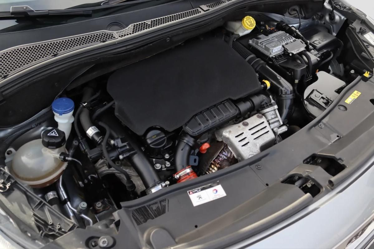 peugeot-2008-2019-gasolina-1199cc