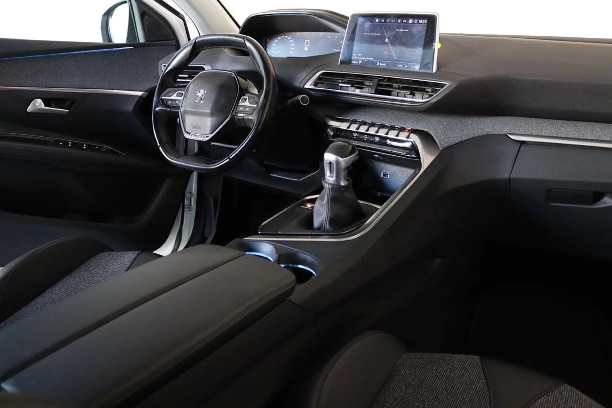 peugeot-5008-2020-gasolina-1199cc