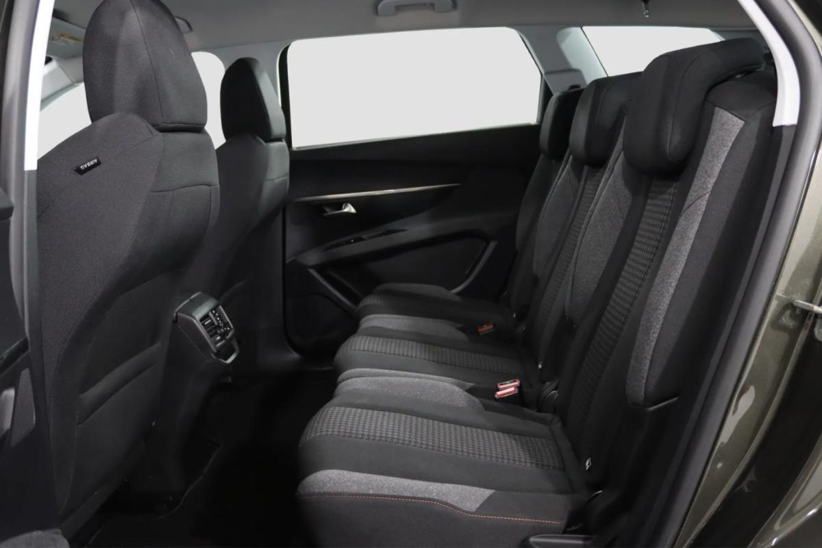 peugeot-5008-2019-gasolina-1199cc
