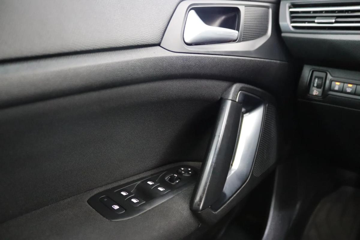 peugeot-308-sw-2019-gasolina-1199cc