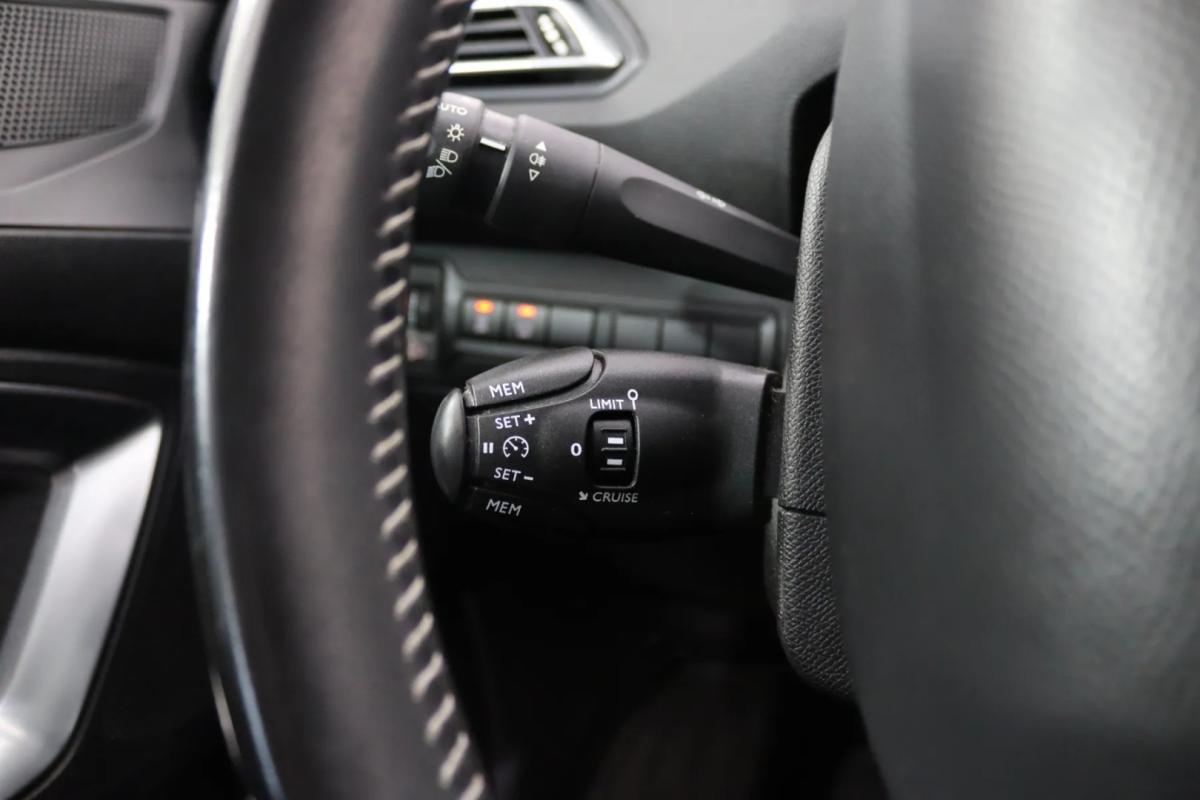 peugeot-308-sw-2019-gasolina-1199cc