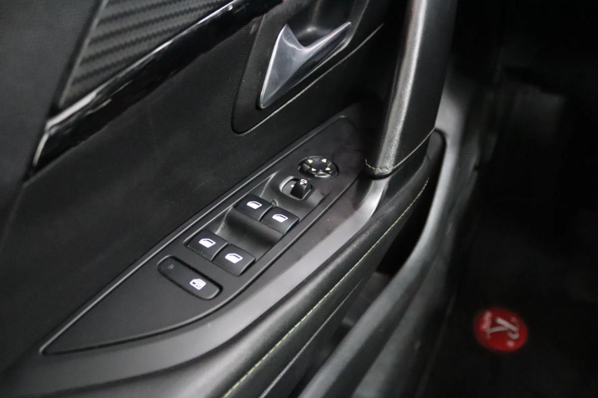 peugeot-208-2020-gasolina-1199cc