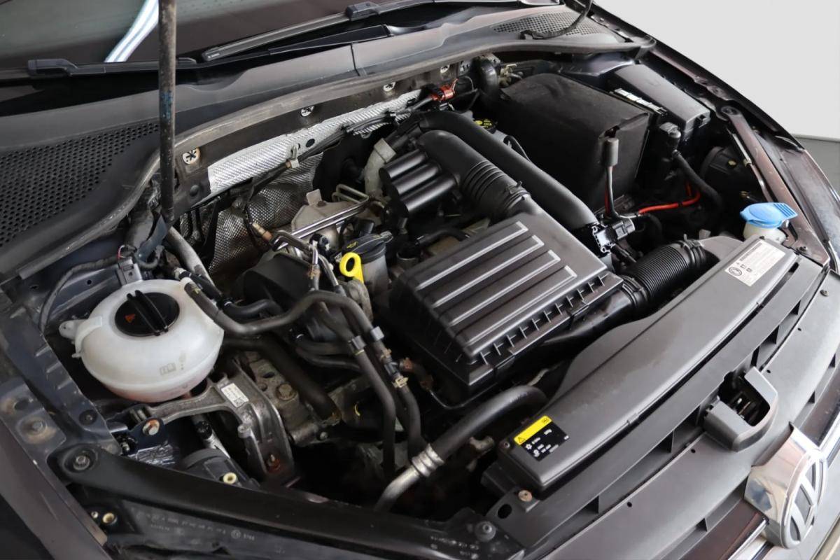 volkswagen-golf-2016-gasolina-1197cc