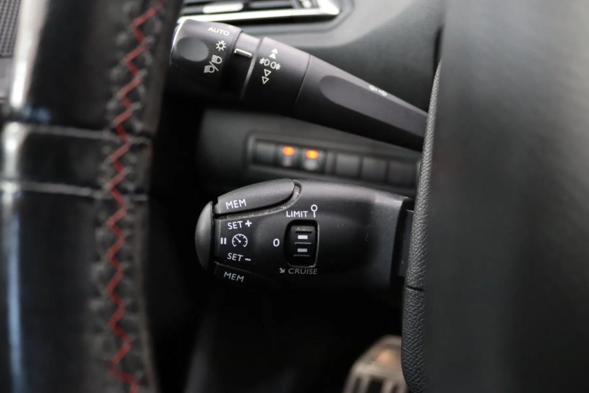 peugeot-308-sw-2016-gasolina-1199cc