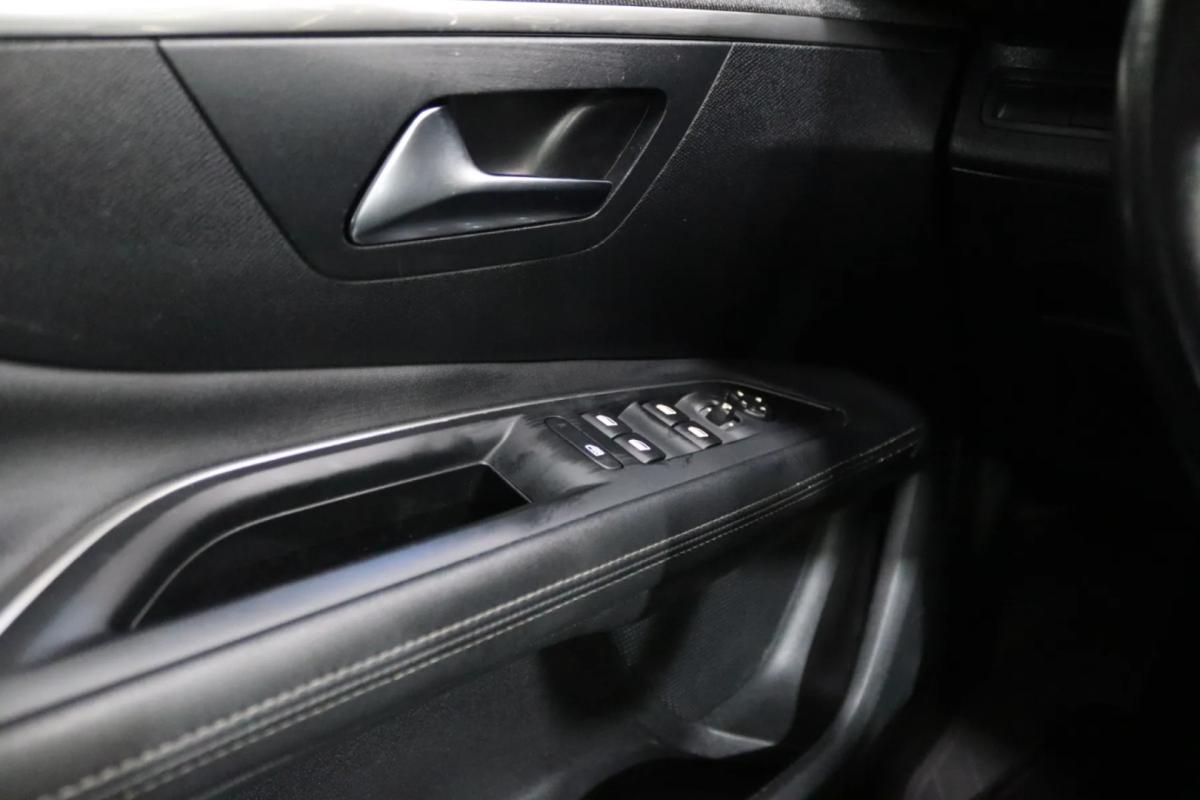peugeot-3008-2018-gasolina-1199cc